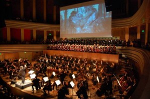 Am 5. Dezember 2011 gibt das Dohnányi Orchester unter der Leitung von Gábor Hollerung ein außerordentliches Konzert im Palast der Künste. Musik von berühmten Filmen wie Shrek, Titanic, Star Wars oder Fluch der Karibik, begleitet mit exklusiven Bildershows versprechen ein besonderes Erlebnis.